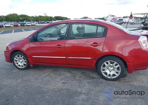 2011 Nissan Sentra 2.0S z USA, uszkodzony, nr VIN 3N1AB6AP7BL633875